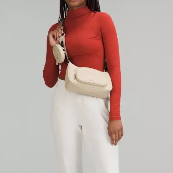 BNWT Lululemon Crossbody with Nano Pouch, Trench - Picture 8 of 9